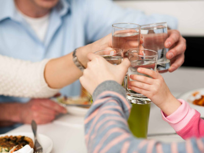 Почему вредно запивать горячее холодным