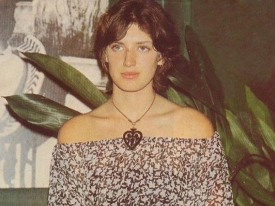 Девушка, удравшая из СССР в купальнике: история Лили Гасинской