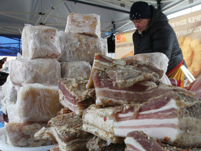 Сало с алкоголем оказывают невероятный эффект на организм