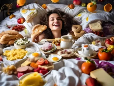 Еда в постели: какую болезнь рискуете заработать