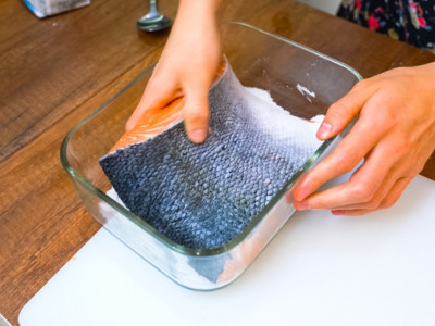 Какую опасность таит в себе красная рыба из магазина