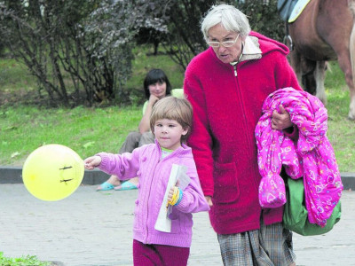 Что сейчас с дочерью пенсионерки, родившей в 65 лет