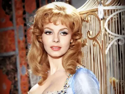 Анжелика уже не та: что стало с красоткой спустя 50 лет