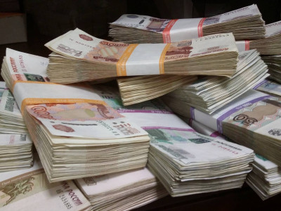 Сотни тысяч в тайнике: новая странная находка в деле Усольцевых