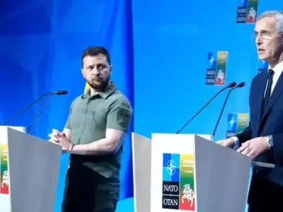 Столтенберг признался, о чем его умолял Зеленский из бункера