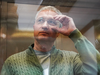 Экс-жена Тимура Иванова могла покинуть РФ с крупными средствами