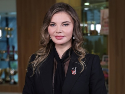 Волна обсуждений: Кабаева появилась с любимым всей РФ мужчиной