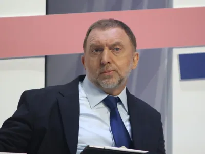 Дерипаске предложили поработать шесть дней по 12 часов на заводе