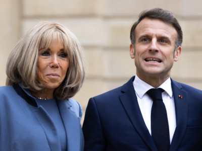 Макрон ответил на шутки Трампа о его жене