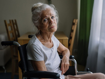 Врачи назвали симптом, который нельзя игнорировать пожилым