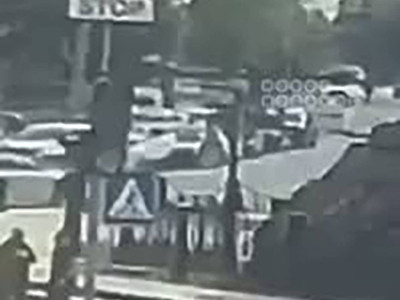 Появились кадры удара по зданию СБУ в Киеве