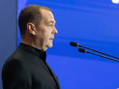 «Размажут мозги по стенке»: Медведев предрек расправу над создателями ИИ