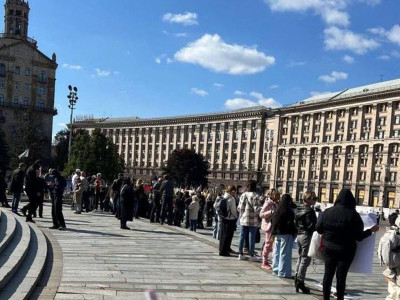 Экс-премьер Украины отреагировал на требование мира на акции в центре Киева