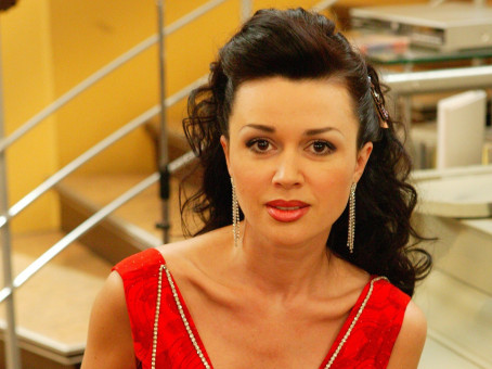 Вот почему Заворотнюк никто не видел беременной третьим ребенком