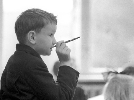 Почему в СССР школьникам запрещали ходить с длинными волосами