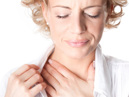 Ком в горле: как он возникает на самом деле