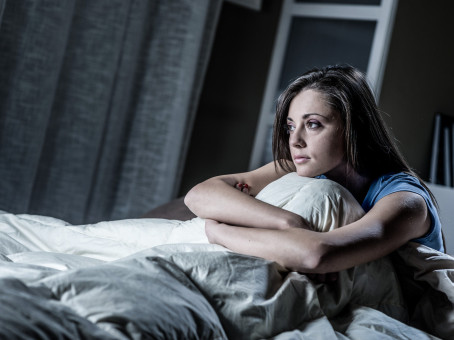 К чему снятся умершие люди: важно знать