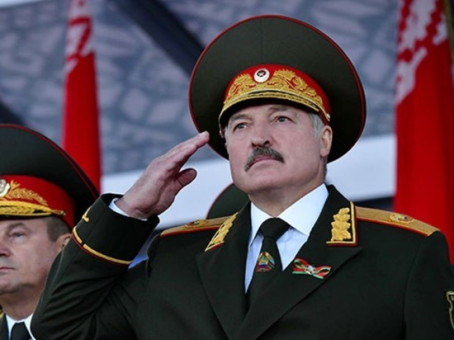 В Белоруссии объяснили причину отказа Лукашенко от торжественного обеда в Москве