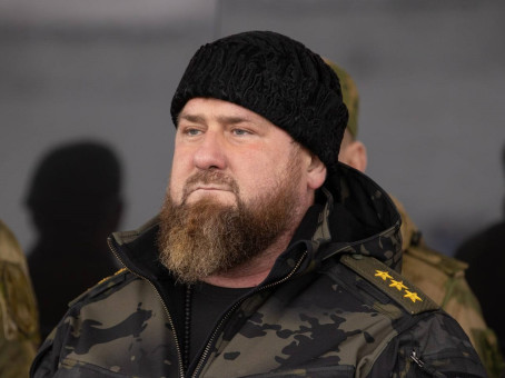 Кадыров назвал маразмом утверждения о запрете исполнения гимна РФ в Чечне