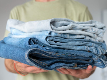 Почему джинсы нельзя стирать