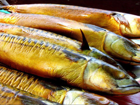 Как хранить копченую рыбу в холодильнике