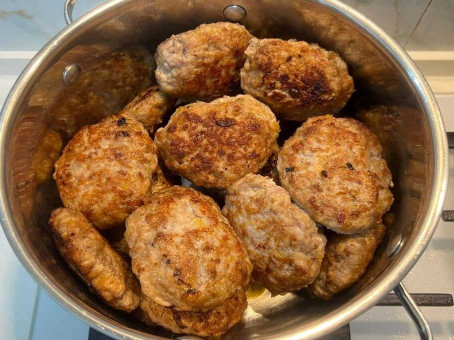 Рецепт идеальных котлеток: добавьте секретный ингредиент в фарш