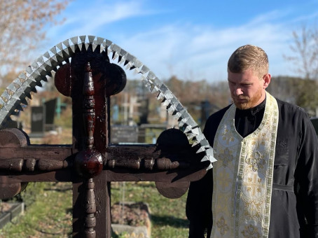 Ошибки, которые делают все, приходя на кладбище