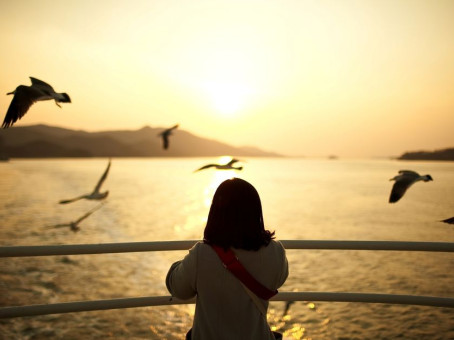 Муж оставил жену тонуть на корабле: причина одна