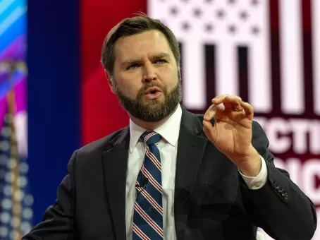 Вэнс сделал заявление по захваченному танкеру «Маринера»