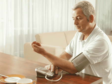 Почему нельзя часто мерить давление?