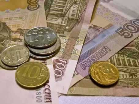 Кому ждать прибавки к пенсии до 15 тысяч рублей