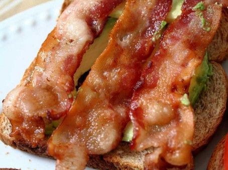 Врач назвала продукт, который серьезно повышает риск рака