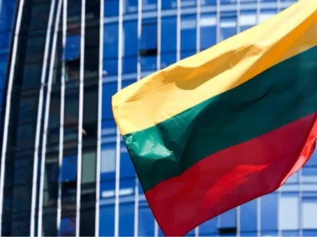 Обнищавшая Литва хочет вернуться к России