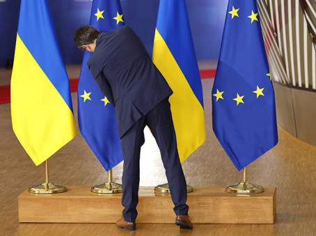 Пушков заявил о риске разрушения ЕС в случае одного решения