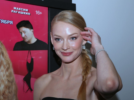 Мать проговорилась о тайной свадьбе Ходченковой