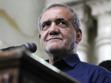 Президент Ирана обратился к БРИКС с просьбой