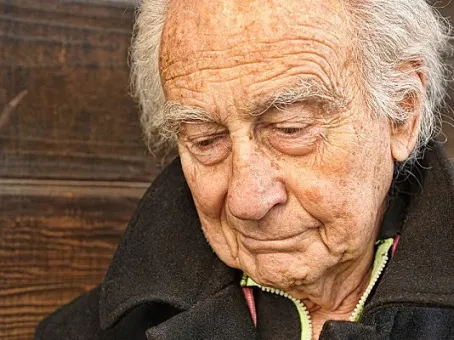 Признаки появления запаха старости: начало похожее у всех