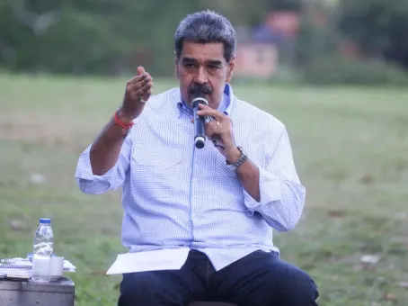 Эксперт сказал, что может сделать Трамп с Мадуро после предложения РФ