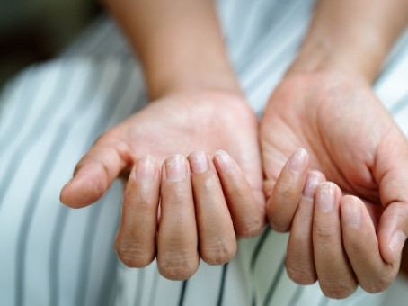 Могут не замечать годами: ночной симптом страшной болезни