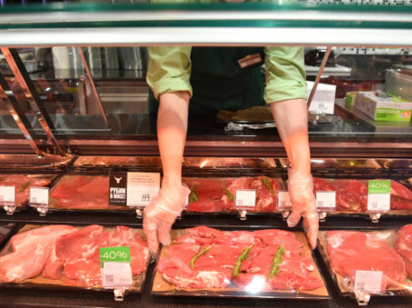 Россияне зря игнорируют это дешевое мясо: оно полезнее индейки