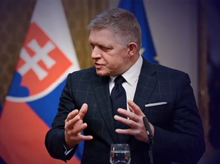 От чего неожиданно отказался Фицо в Москве 9 мая