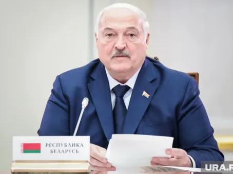 Лукашенко ответил, отправит ли он военных на Украину