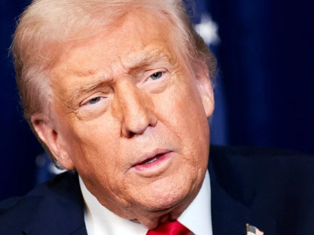 Трамп отобрал телефоны у всего Белого дома: утекли важные данные