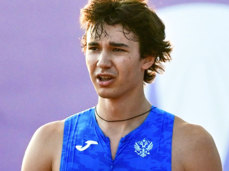 18-летнего чемпиона России дисквалифицировали после победы с рекордом