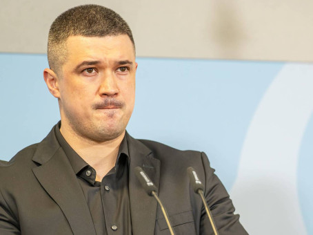 Экс-министр обороны Украины назвал ведущую страну к поражению причину