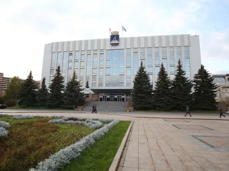 В мэрии Тюмени назревает скандал из-за служебных машин
