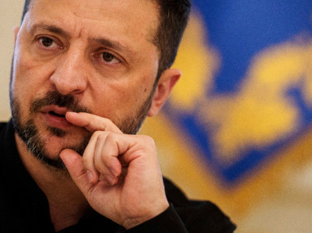 Призрак «зрады» в Киеве: советник Зеленского ударил в спину