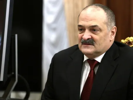 Бывшего главу Дагестана Меликова назначили сенатором от Брянской области