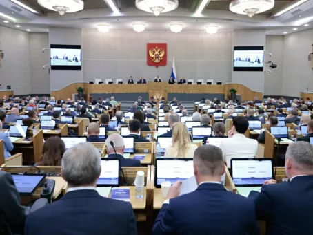 Госдума приняла первые законы в новом созыве