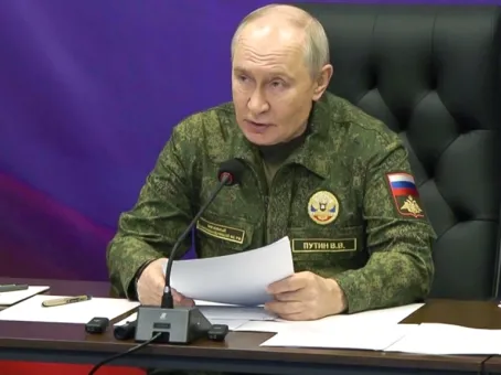 Главные заявления Путина на совещании с военным командованием